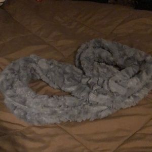 Infinity scarf